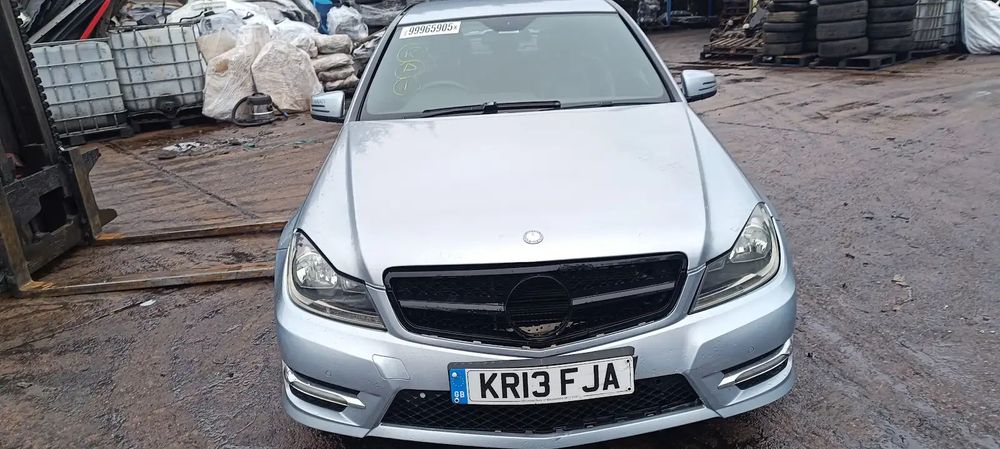 Dezmembrari / Dezmembrez Mercedes Clasa C (W204) [Fabr 2007-2014] 2.2 CDI 651911 cutie viteze automata cod culoare 988U Argintiu Diamant