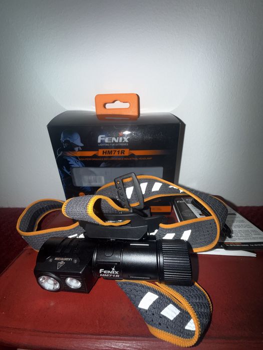 Vand frontala Fenix HM71R