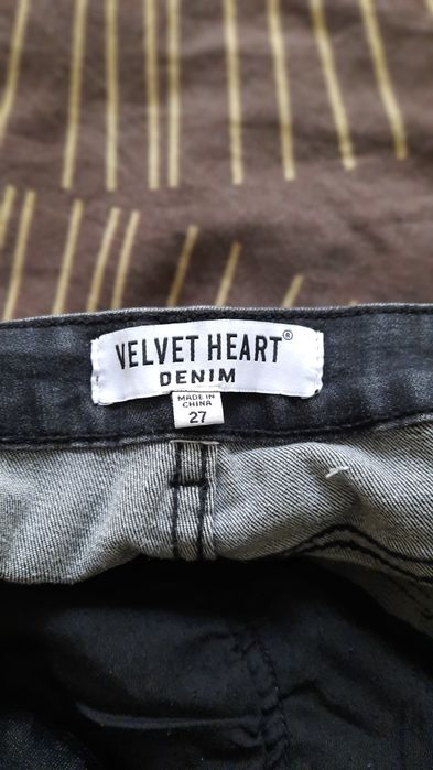 Дамски слим дънки