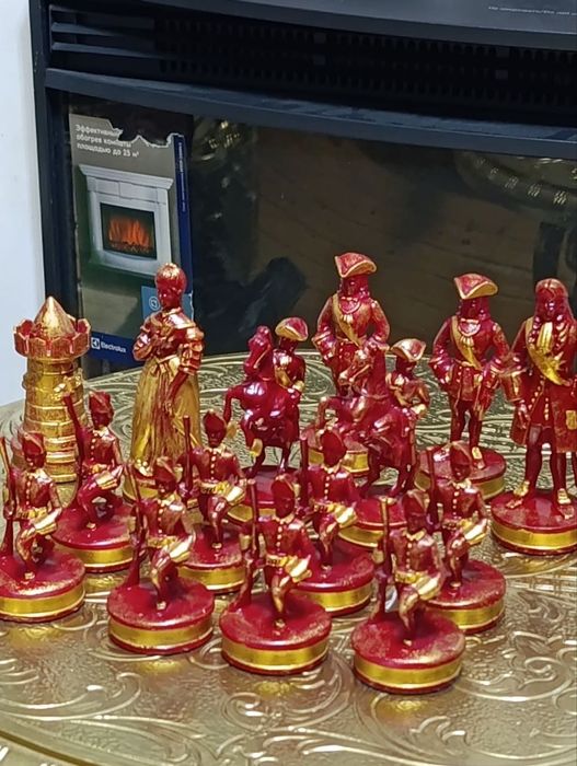 Шахматные фигуры совпласитал продам