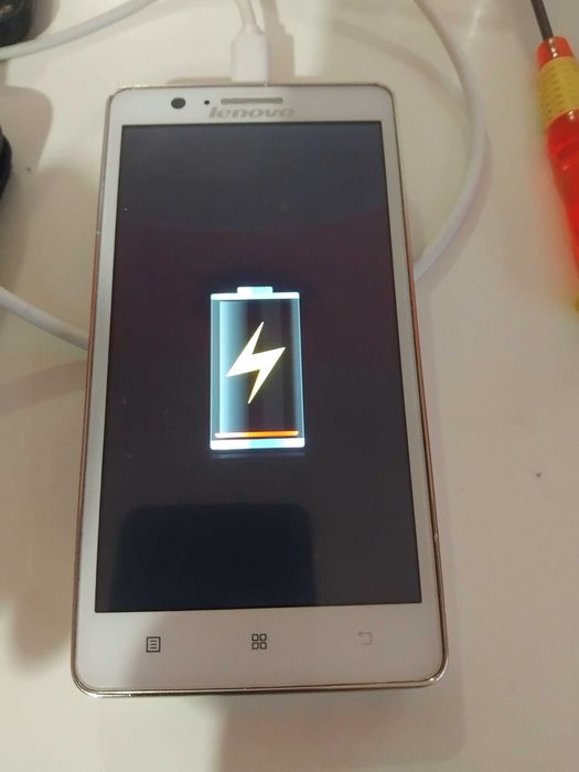 Телефони за части