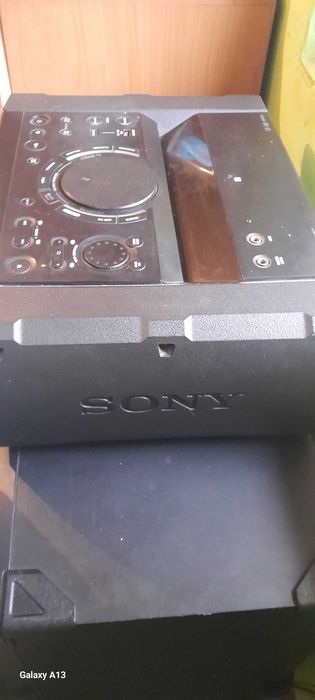 SHAKE-X30D Музика