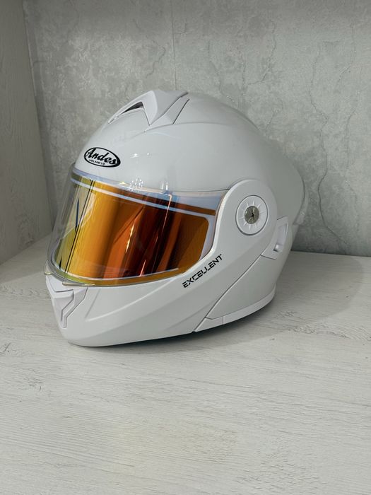 Sotiladi —Shlem, motoshlem, Продаются —шлем, мотошлем