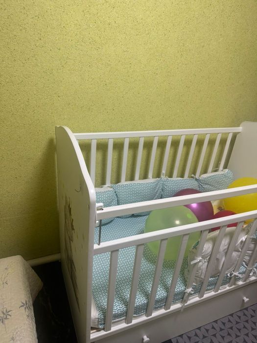 Продам манеж в хорошем состоянии