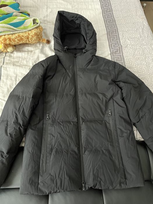 Бомбър Armani  и пухинка Armani