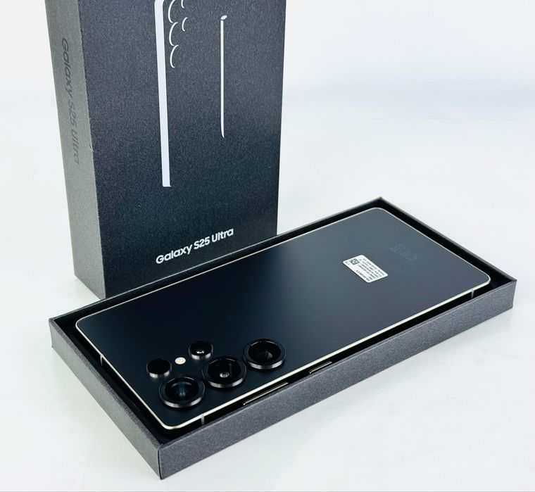 КАТО НОВ! Samsung Galaxy S25 Ultra 5G 512GB 12RAM Black Гаранция!