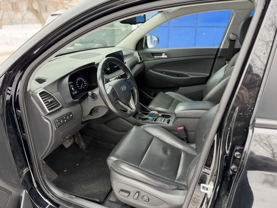 Продам Туксон в максимальной комплектации