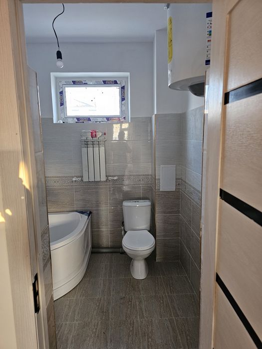 Qo'shko'pir sputnik 2 xonali kvartera sotiladi