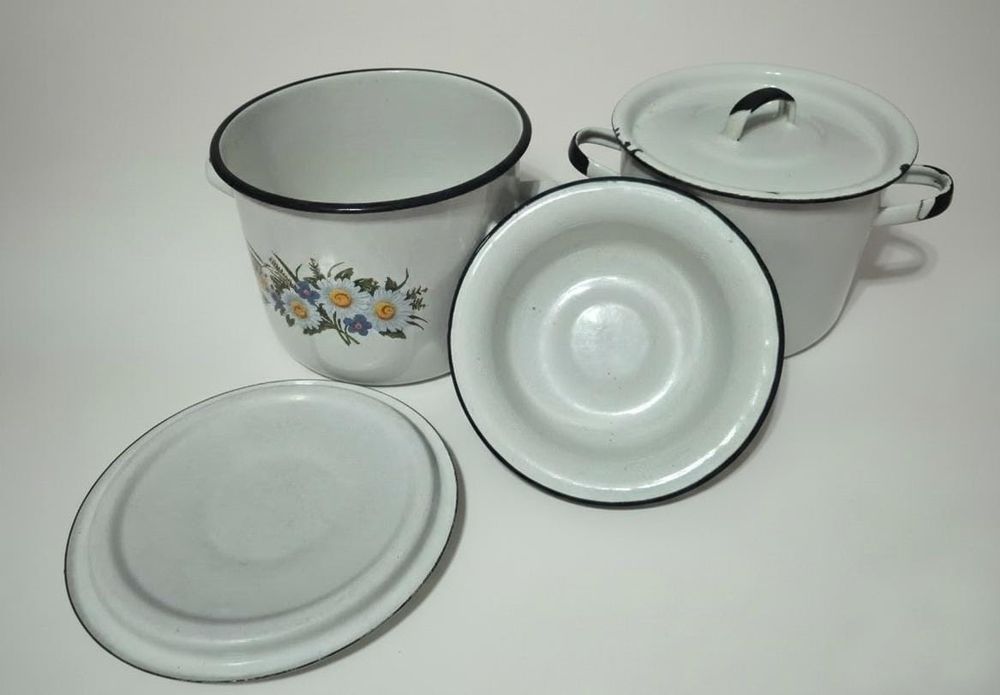 Посуда кастрюли эмаллированные