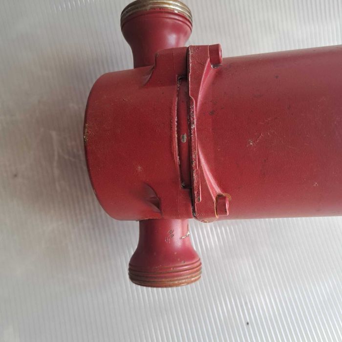 трифазна  циркулационна помпа грундфос UP 20-30 N 150 неръждаема