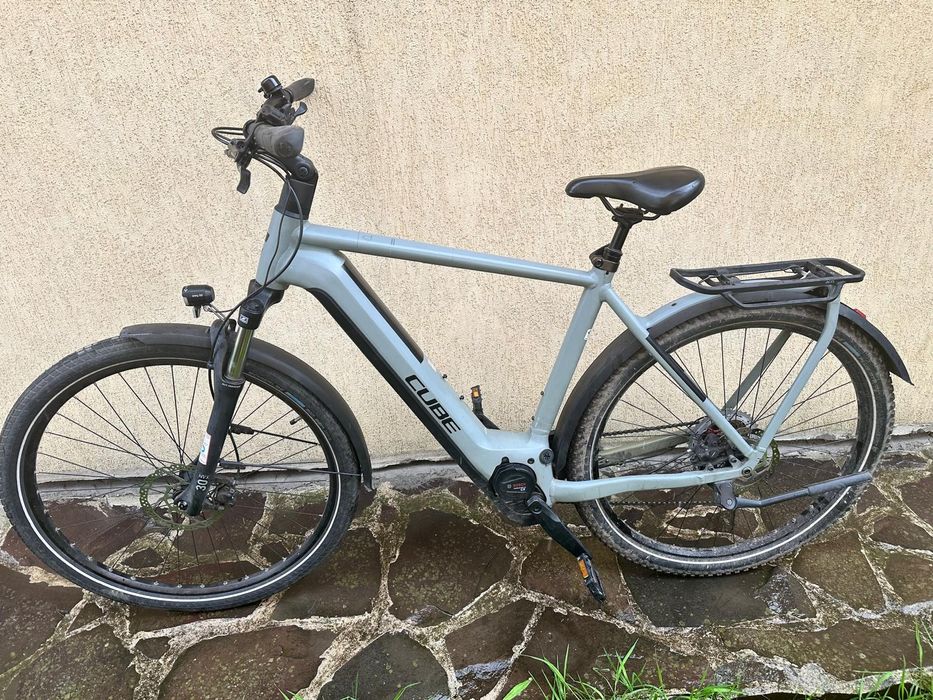 Bicicleta electrica Cube kathamandu