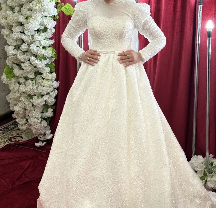 Oq koyne sotiladi 1 marta kiyilgan