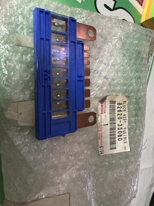 Реле  предохранителей камри 50