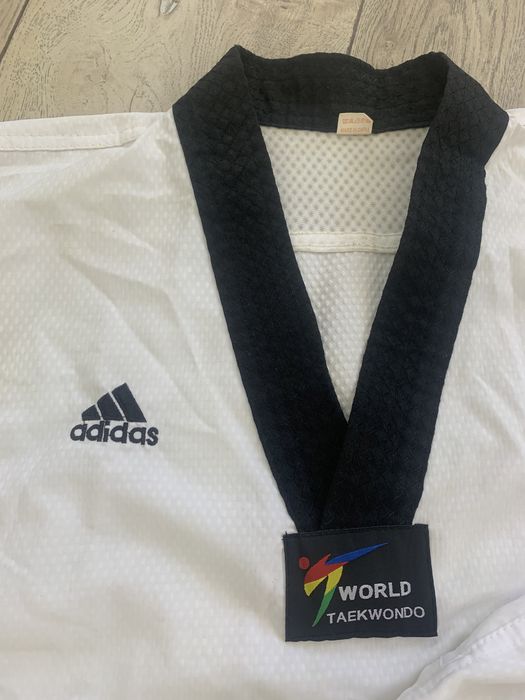 Кимоно «добок» для таэквондо