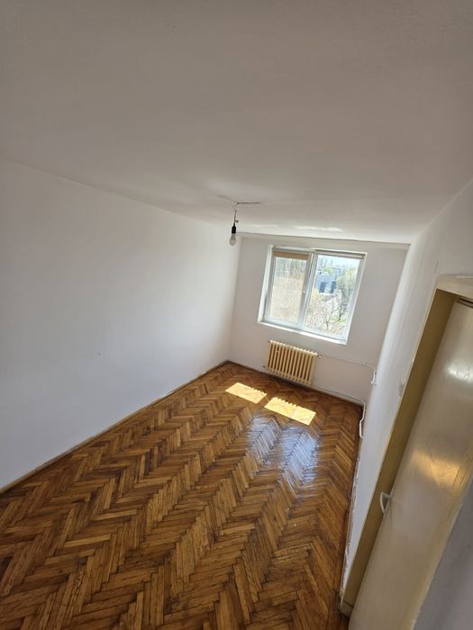 Apartament 2 camere decomandat. Constanța,  Zona complex Abator.