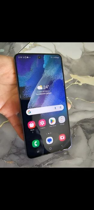 Samsung S21 5G. 256Gb 8Gb single SIM .. liber orice rețea 
Stare excel