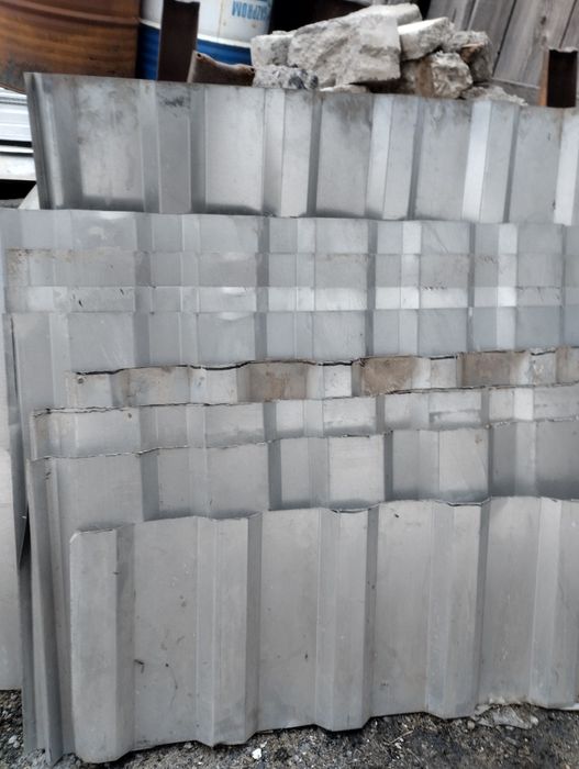 Продам листы оцинкованные обрезки