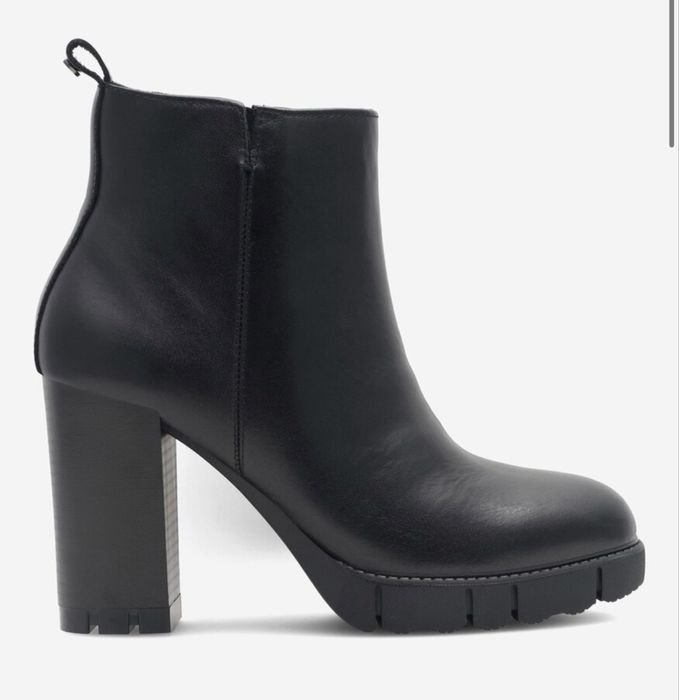 Черни боти на Lasocki - 39 номер