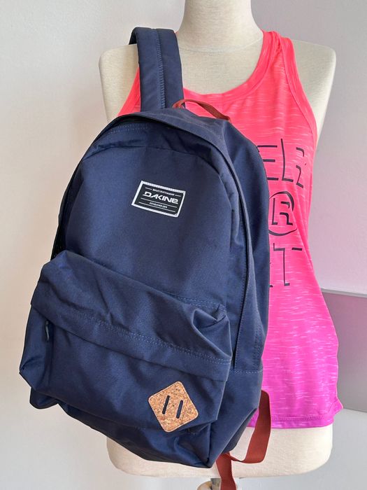 Две текстилни раници Dakine & Napapijri