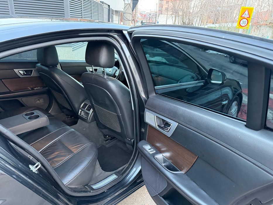 Jaguar XF 2014  2.2 Diesel