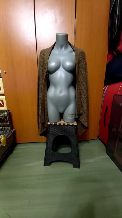 Pulover /Cardigan perforat maron cu fir auriu Zingara , M