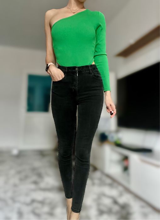 Body asimetric verde cu un singur umăr