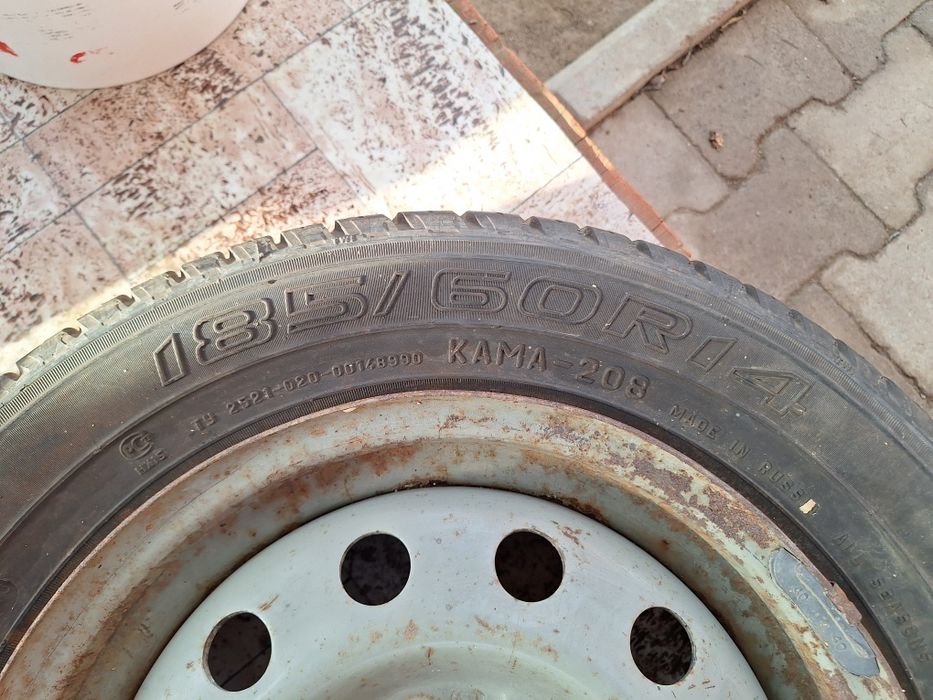 Продам шины R14 185/60