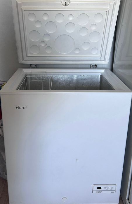 Продаю морозильник-ларь Haier