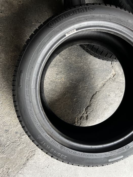 4 anvelope M+S 235/45/17 , Continental /Nexen , 7-9 mm