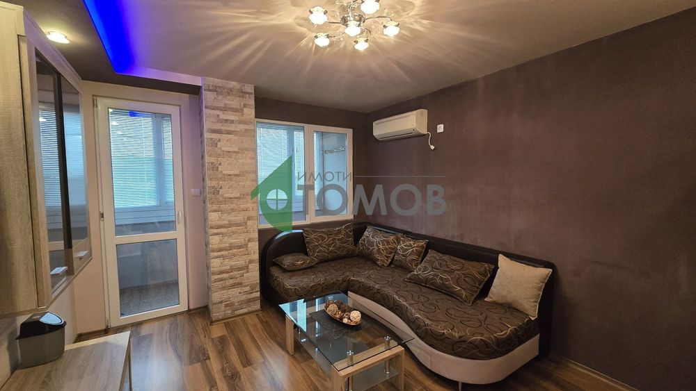 Двустаен апартамент с бокс под наем в кв. Опълченски