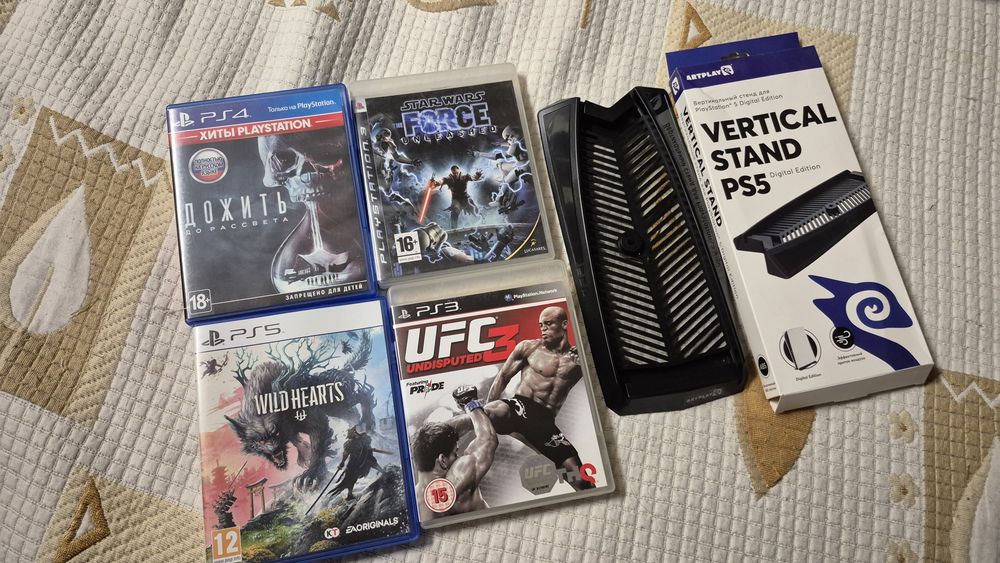 Игры PS3, PS4, PS5 и подставка PS5