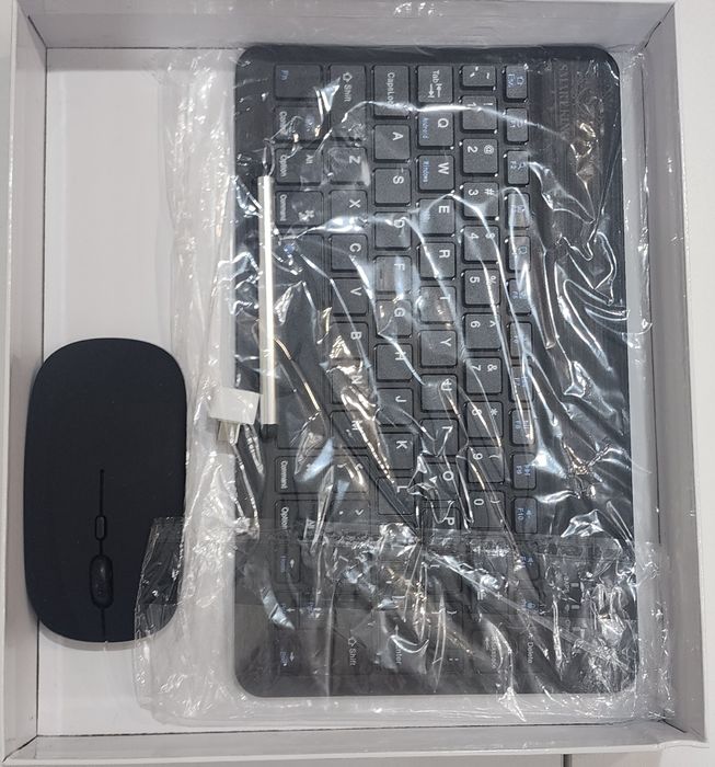 Продам  планшет  новая