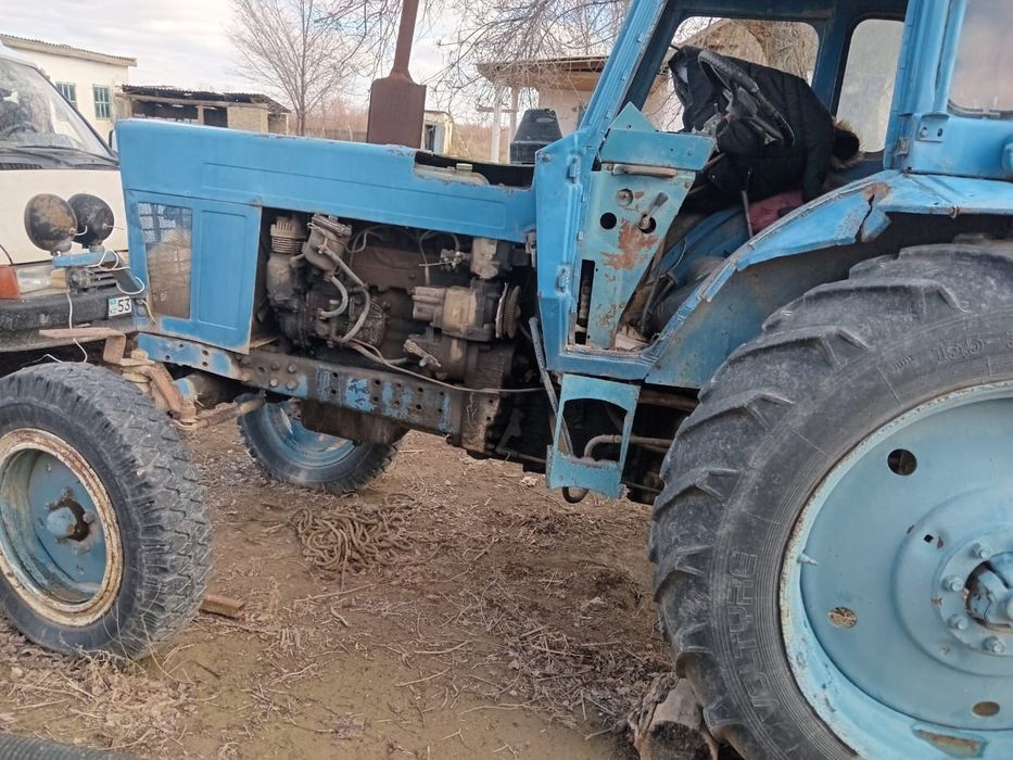 2 трактор косилкасымен сатылады