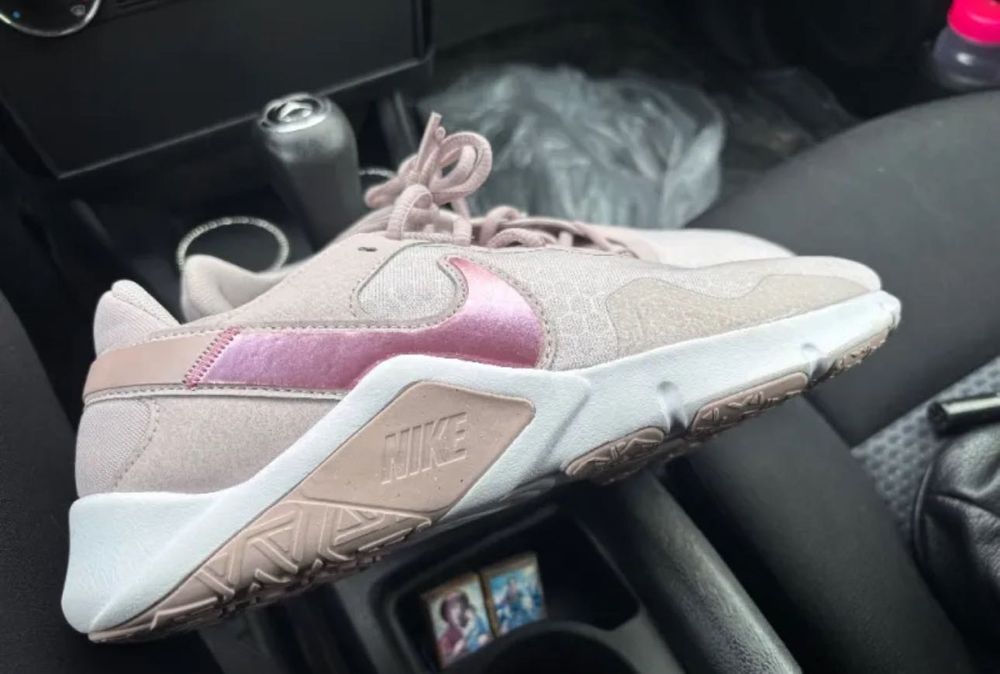 Дамски маратонки Nike 42,5