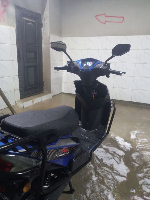 Srochna skuter sotiladi