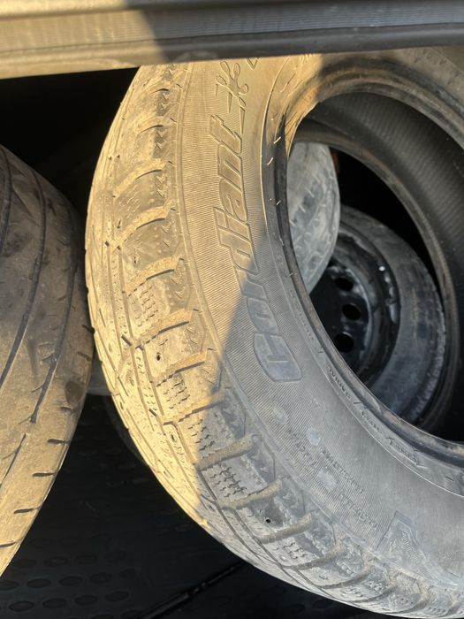 Покрышка на авто r15