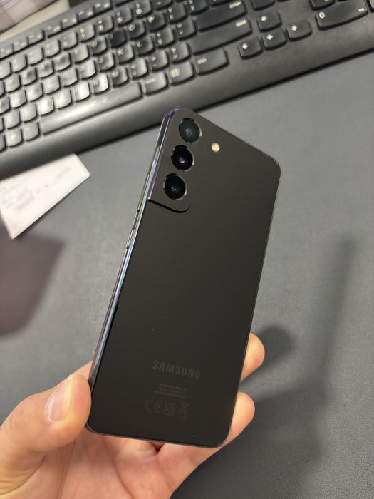 Samsung S22 estetitc impecabil