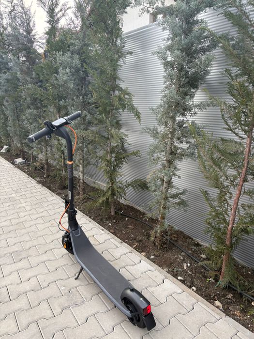 Trotineta electrică ninebot