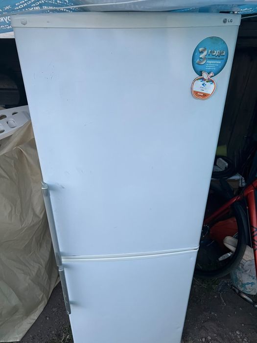 Продам холодильник LG