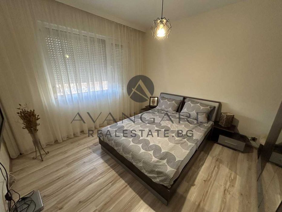 Продава се Тристаен апартамент в Пловдив, Кючук Париж - 84 кв.м за 1548 €/кв.м - Снимка #3