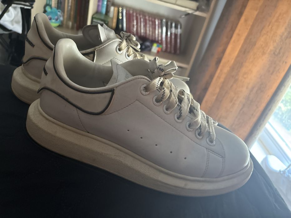 adidasi(louboutin,mcqueen)2 perechi la un pret foarte bun
