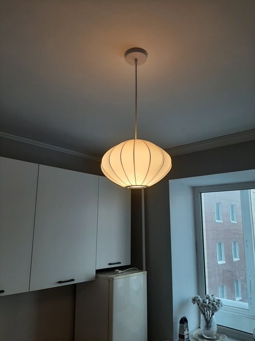 Продается люстры