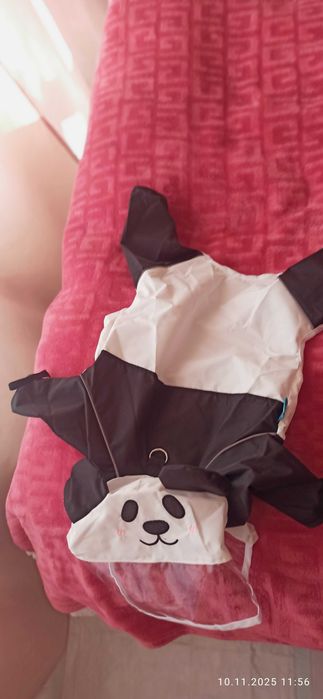 Продавам дъждобран за момиче