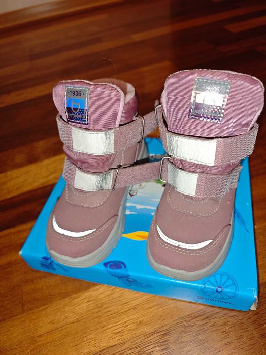 Ботинки осенние на девочку 27