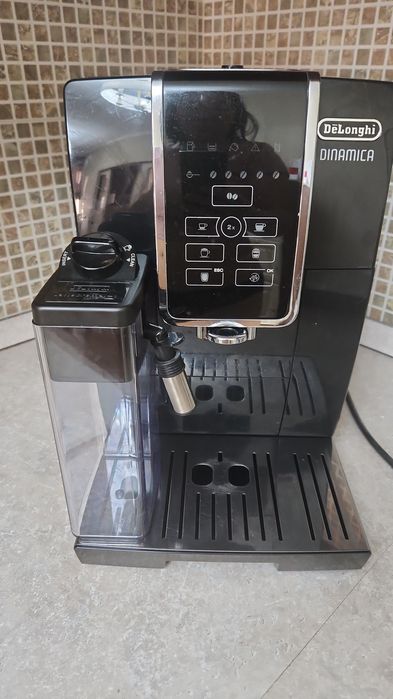 Кофемашина Delonghi
