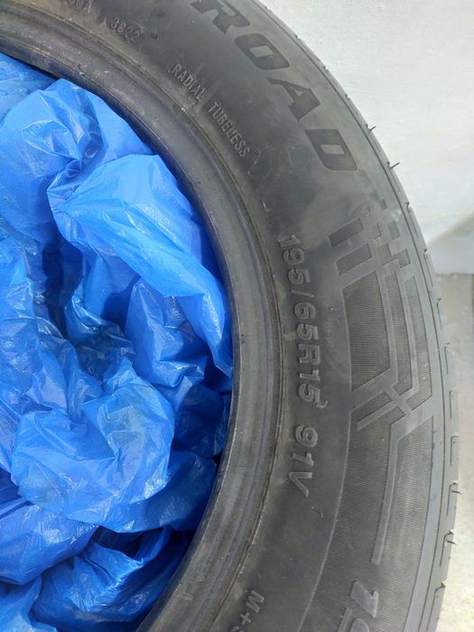 Продам резину 195/65/15