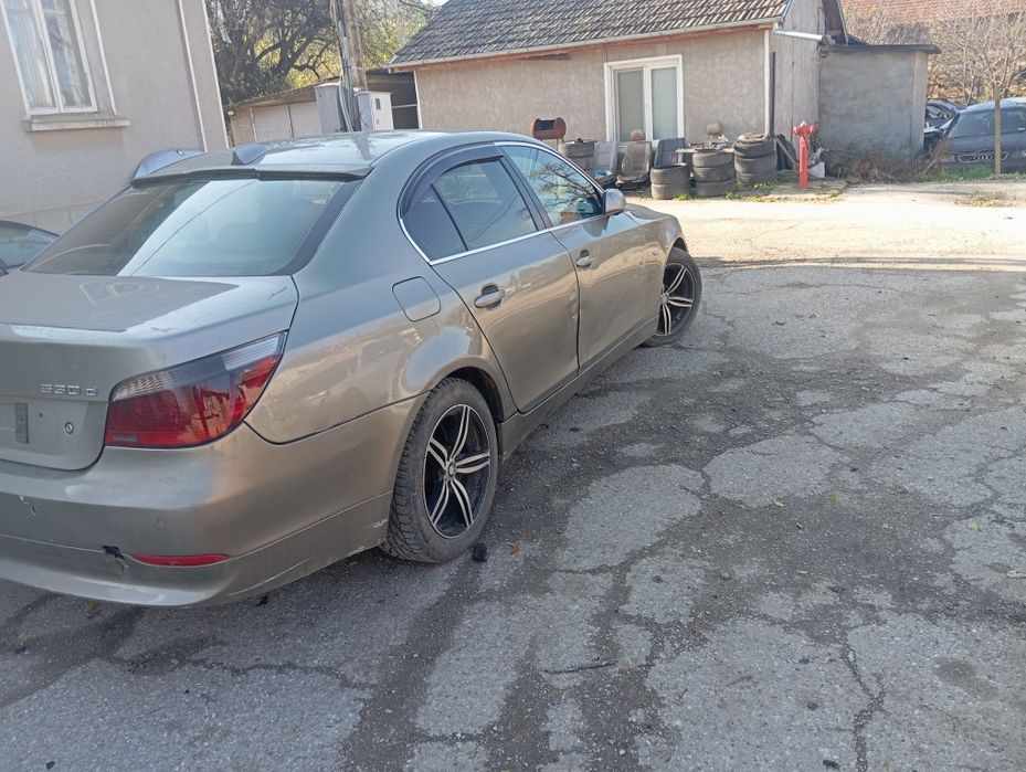 Продавам BMW E60 530D На Части
