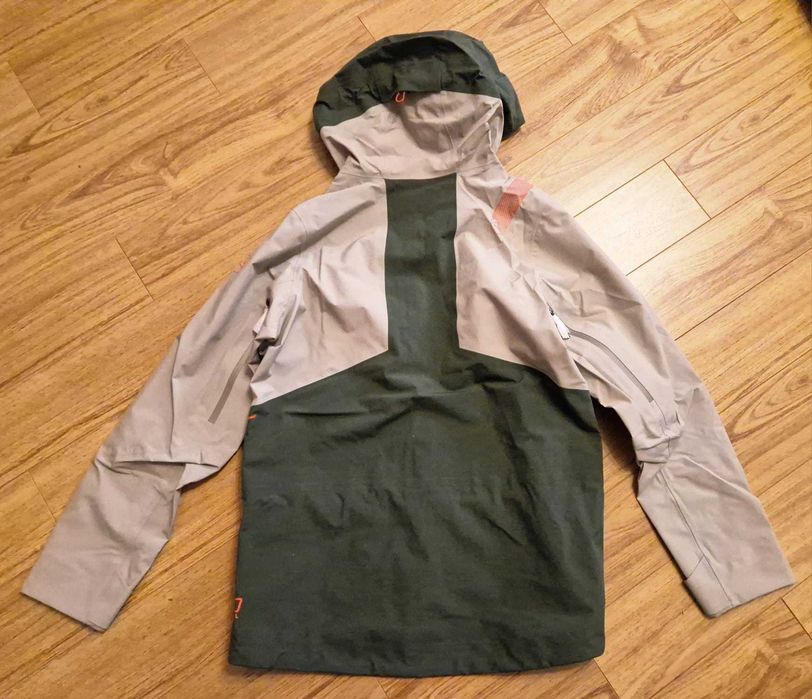 Geaca hardshell dama LA SPORTIVA 45K waterproof, munte, tura, ski.Noua