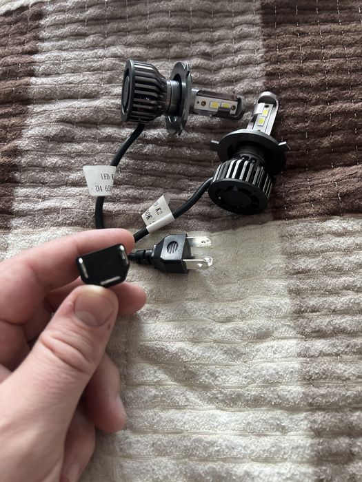 Автосвет лед H4 цвет былей