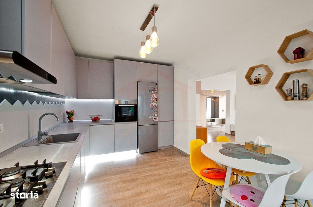 De vanzare casa in Galati, Zona Metro, sup. utila 155mp, 5 camere